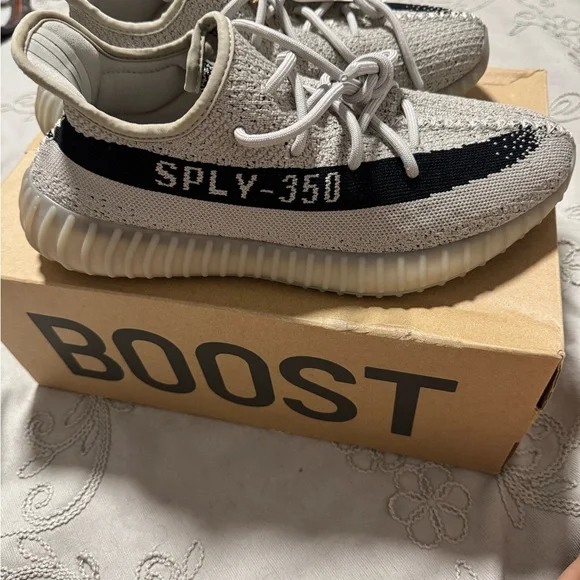 adidas Yeezy Boost 350 V2 Beige Black Sneakers - Picture 3 of 11